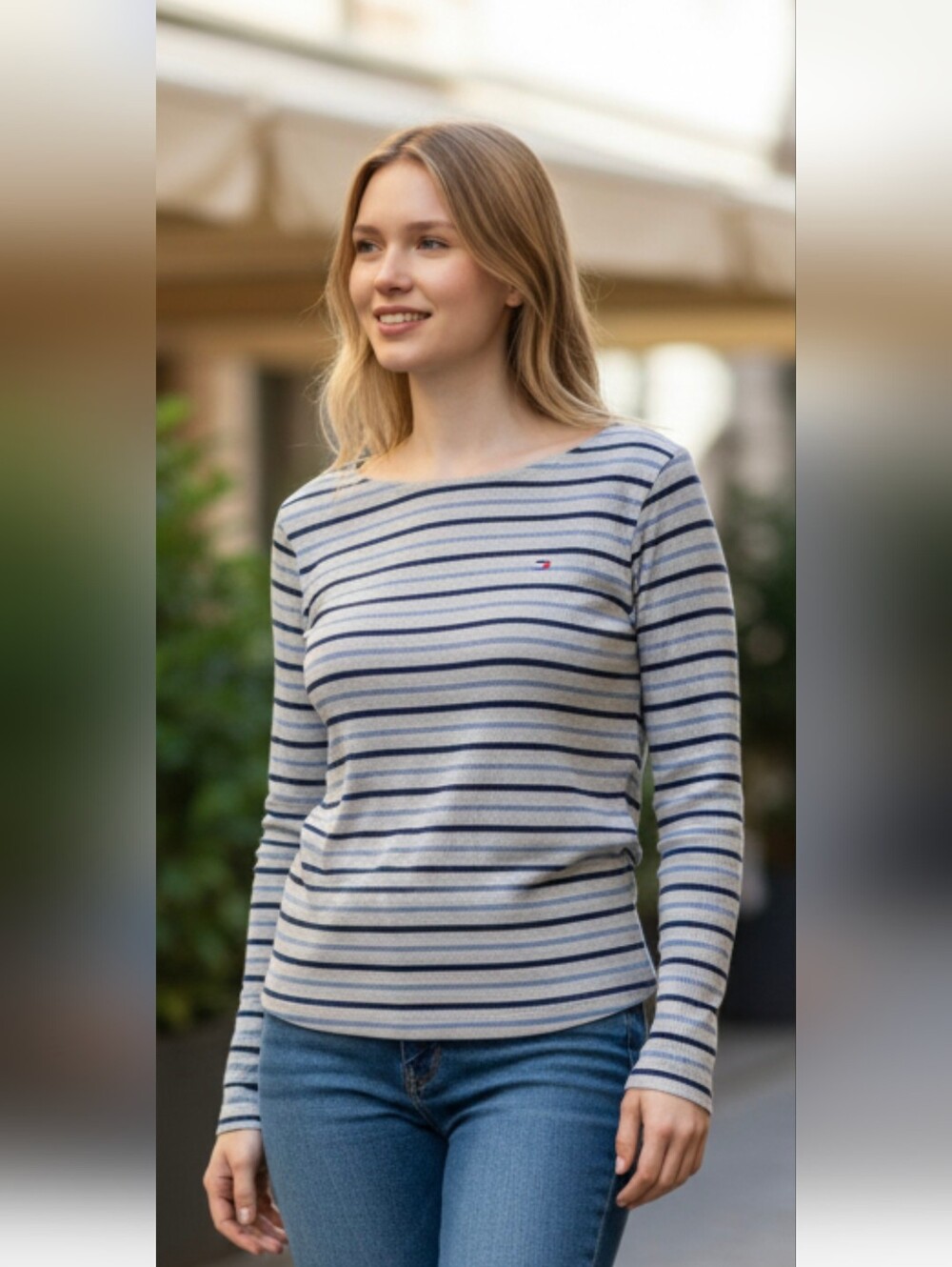 Tommy Hilfiger long sleeved T Shirt. Medium